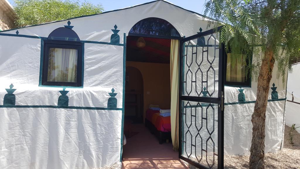 Douar Noujoum Panzió Szavíra Kültér fotó